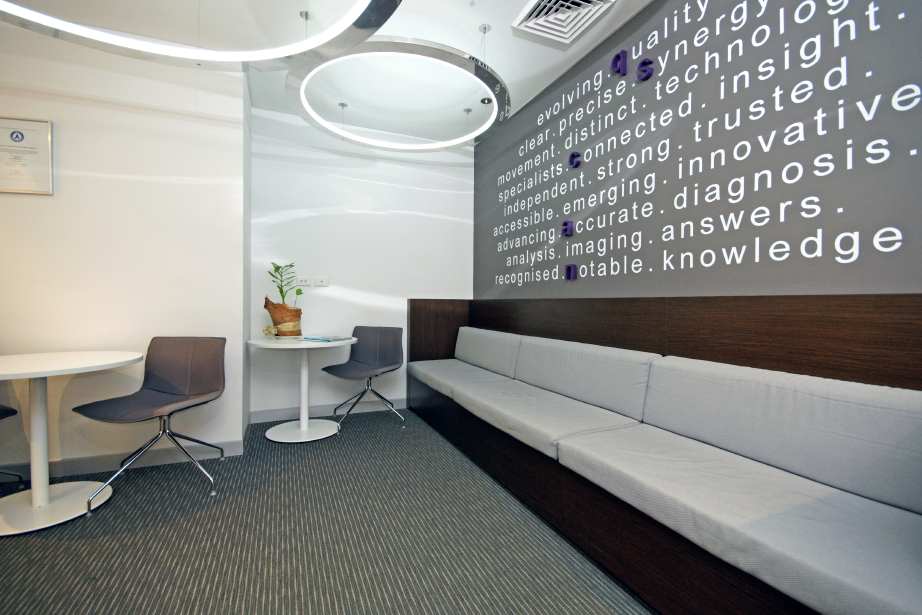 Photo via Google Maps · Qscan Radiology Clinics Mater Hill