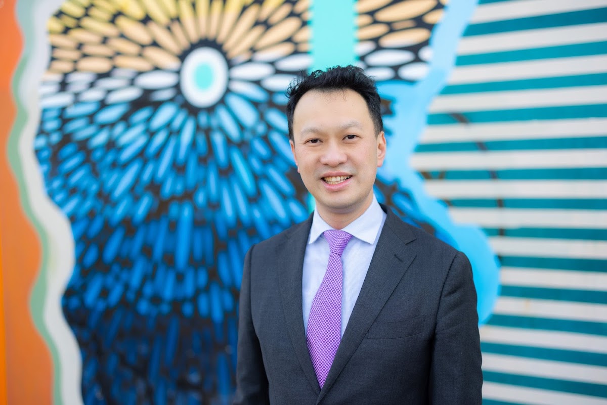 Dr James Pang