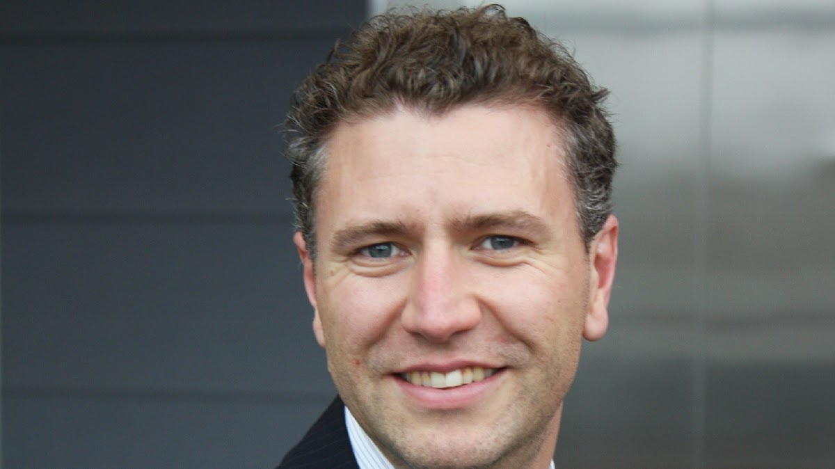 Dr Philip Le Page